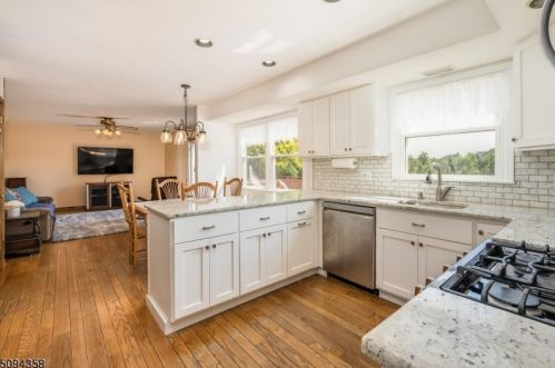 115 Johanna Farms Rd, East Amwell Township NJ  08551-2009 exterior