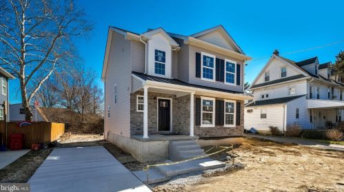 204 Russell St, Ridley Park, PA 19078-3424