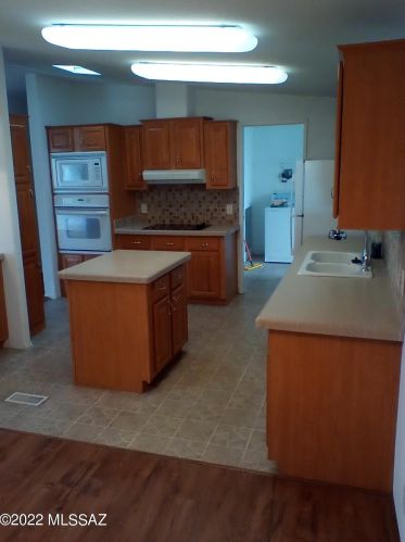 3443 Rose Gold Ave, Tucson, AZ 85735-9031