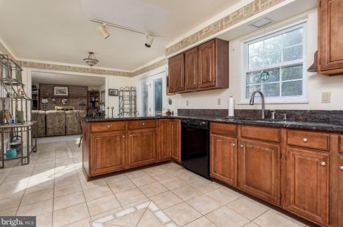 6529 Baywood Dr, Harrisburg PA 17111-6894 exterior