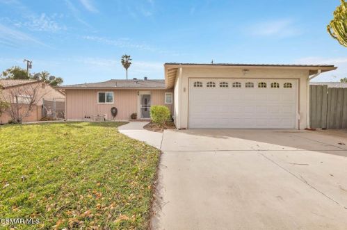2073 Lupin St, Simi Valley, CA 93065-2620