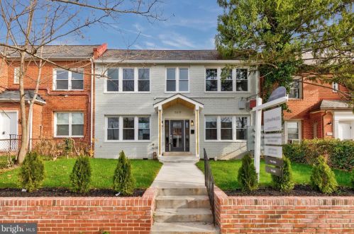 5619 1st St, Washington, DC 20011-2381