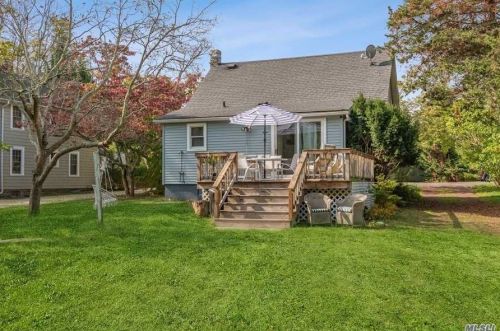 1385 Old Shipyard Ln, Southold NY  11971-1539 exterior