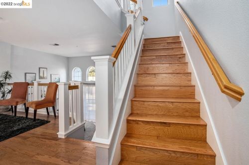 254 E St, Benicia CA  94510-3274 exterior