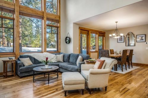 13107 Fairway Dr, Truckee, CA 96161