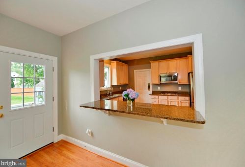 153 Amalfi Ct, Purcellville VA  20132-5816 exterior