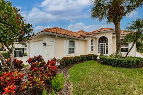 3416 Donoso Ct, Naples FL  34109-1377 exterior