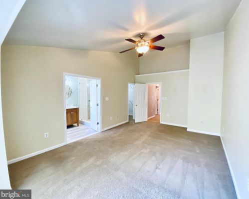 8381 Jovin Cir, Springfield VA  22153-4014 exterior