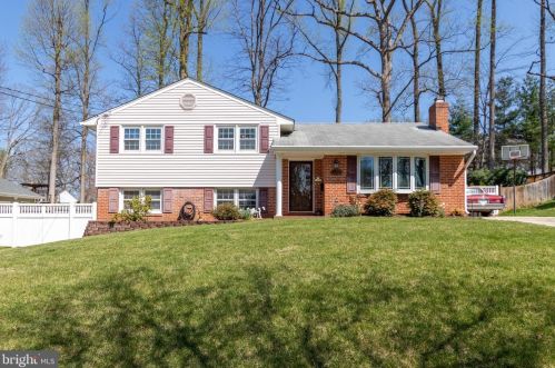 5521 Queensberry Ave, Springfield, VA 22151-2414