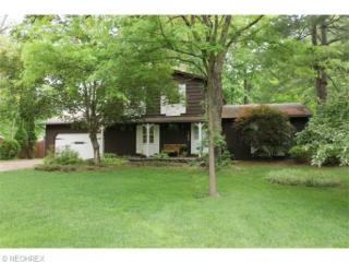 2137 Bryn Mawr Dr, Cuyahoga Falls, OH 44224-3411