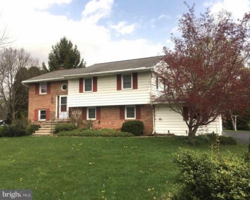 385 Marshall Dr, Molino, PA 17961-1615