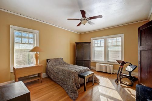 2540 Lk Dr, Milwaukee WI 53211-3808 exterior