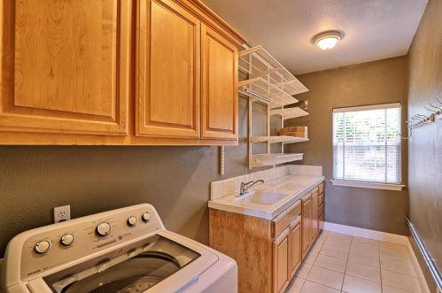 2880 Vista Del Valle, Morgan Hill CA  95037-3952 exterior