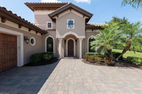 6365 Serano Way, Naples, FL 34113-1697