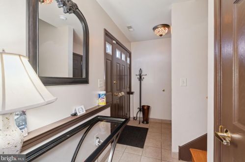 645 24th St, Philadelphia, PA 19130-3172