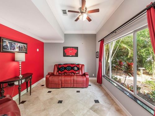 6230 Westport Ln, Naples, FL 34116-5424