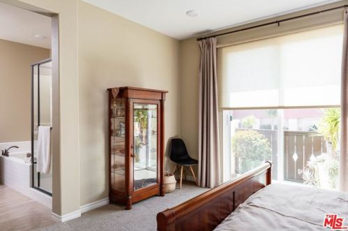 8570 Stanton Ave, Buena Park, CA 90620-3930