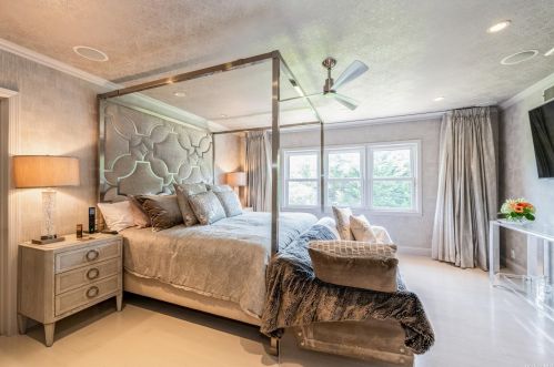 1045 Channel Dr, Hewlett NY  11557-2616 exterior