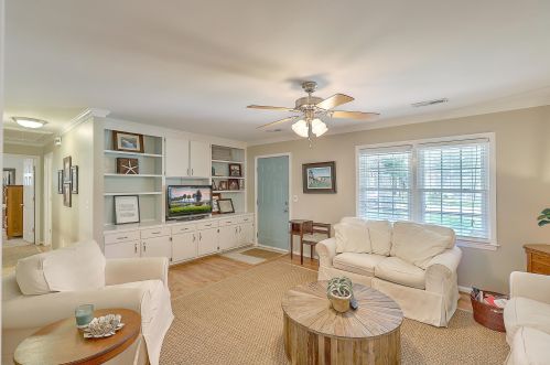 16 20th Ave, Isle Of Palms, SC 29451-2209