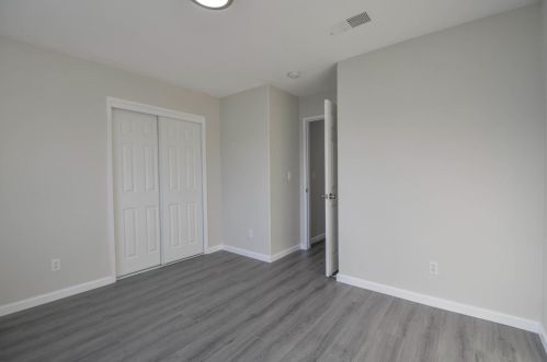 490 Santa Barbara St, Los Banos CA  93635-6324 exterior