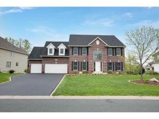 10186 Waterfront Dr, Saint Paul, MN 55129-8581