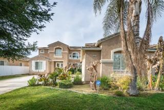 8587 Paula Ave, Fresno, CA 93720-5312