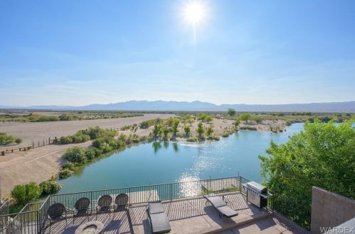 3003 Camino Del Rio, Bullhead City AZ  86442-7885 exterior