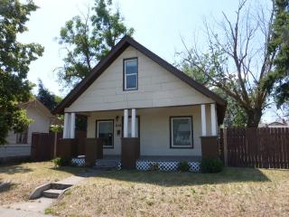 1608 Broad Ave, Spokane WA  99207-4206 exterior