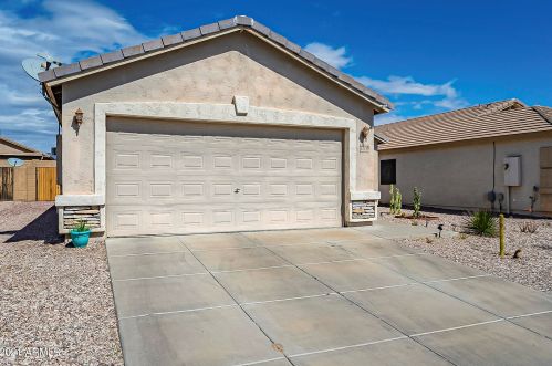 22770 Mohave St, Buckeye, AZ 85326-7105