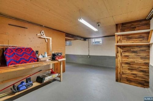 83 Calumet Ave, Oakland NJ  07436-2902 exterior