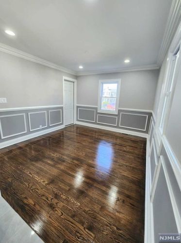 12 Lohmann Pl, Dumont NJ  07628-1520 exterior