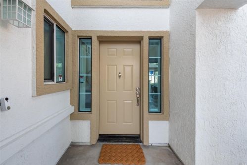 208 Bald Eagle Dr, Vacaville CA  95688-1054 exterior