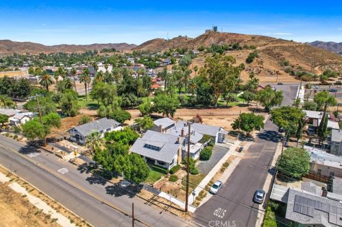 228 Spring St, Lake Elsinore CA  92530-4103 exterior
