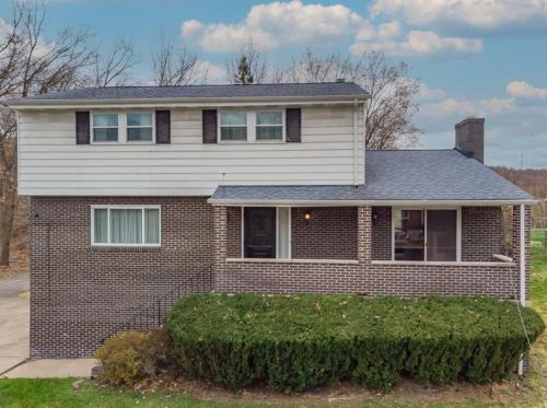 326 Edgewood Ave, Trafford, PA 15085-1117