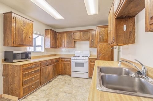 443 Avenue, Lancaster, CA
