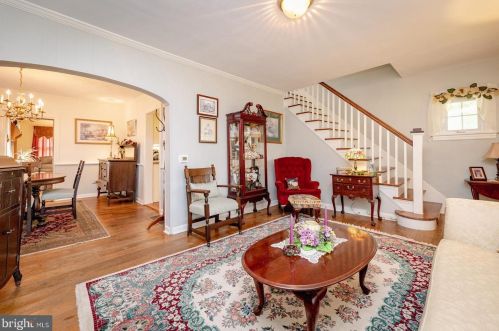 20 Valley Dr, Southampton PA  18966-1347 exterior