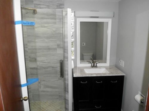 395 Wilson St, Hermitage PA  16146-1520 exterior