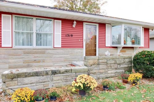 1319 Indiana Ave, Marion OH  43302-5615 exterior