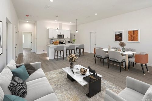 30100 Palm Dr, Lake Elsinore, CA 92530-3159