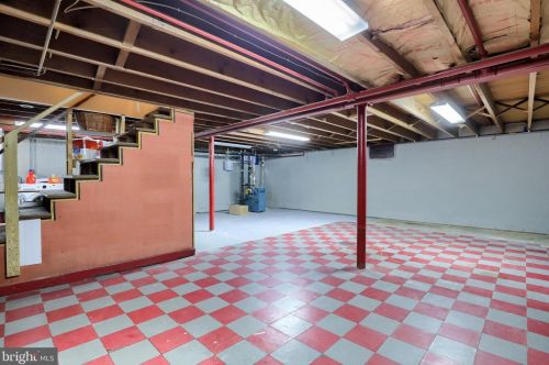 106 Roselle Ave, Lancaster PA  17603-6672 exterior