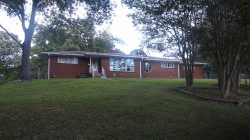 1110 Graham St, Burlington, NC 27217-6145
