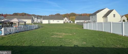 323 Wind Dr, Dover DE  19901-8608 exterior