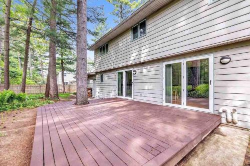 1739 Wiesner St, Green Bay, WI 54304-2982