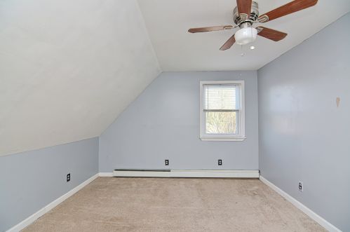 12 Olesen Rd, Derry NH 03038-4846 exterior