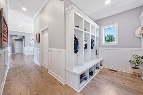 1043 Carryback Dr, Pataskala OH 43062-9543 exterior