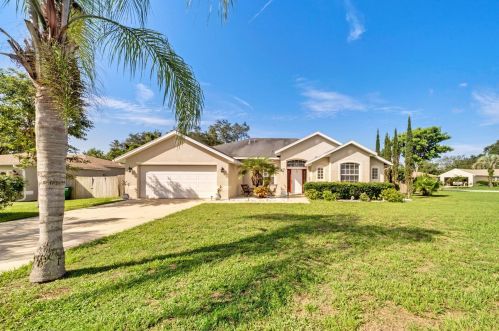 2435 Alton Rd, Deltona, FL 32738-4117