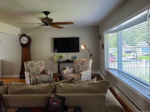 234 Valley Rd, Valley Cottage NY  10989-2439 exterior