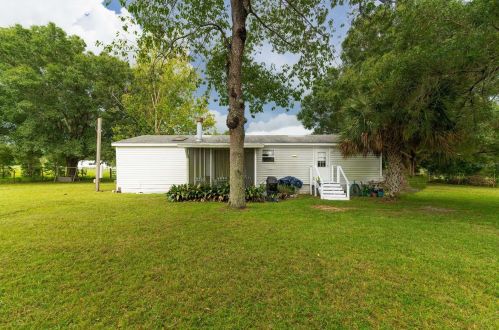 18631 Harvel Ln, Dade City FL  33523-6566 exterior