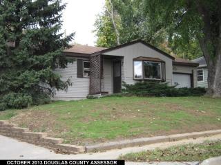 7714 Charles St, Omaha NE  68114-1718 exterior