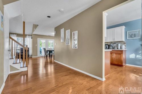 35 Carlisle Ct, Old Bridge NJ  08857-2777 exterior